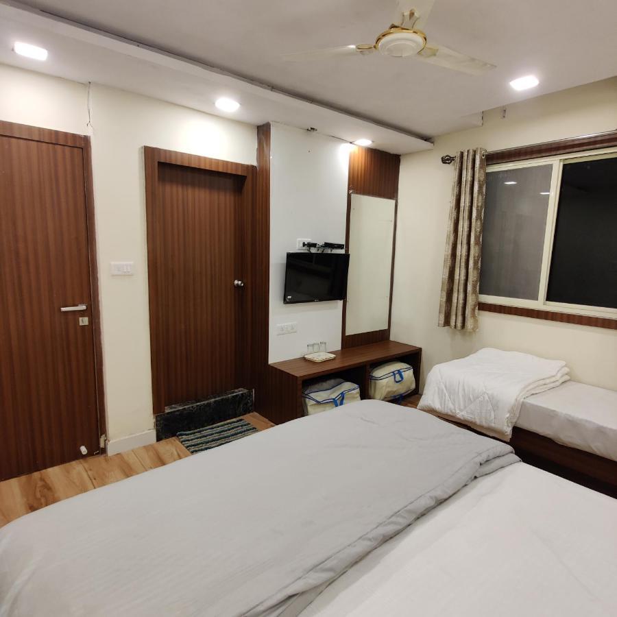 Hotel Shreeji Residency Pachmarhī 外观 照片